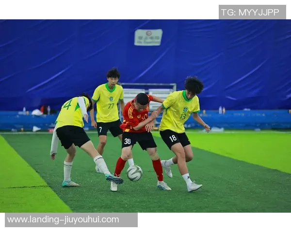 大连足球宝贝在天天向上展现青春活力与足球魅力的精彩瞬间 大连足球宝贝在天天向上展现青春活力与足球魅力的精彩瞬间